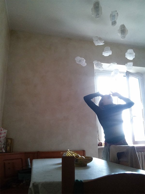 Hitchcock Birds reference pads birds attack